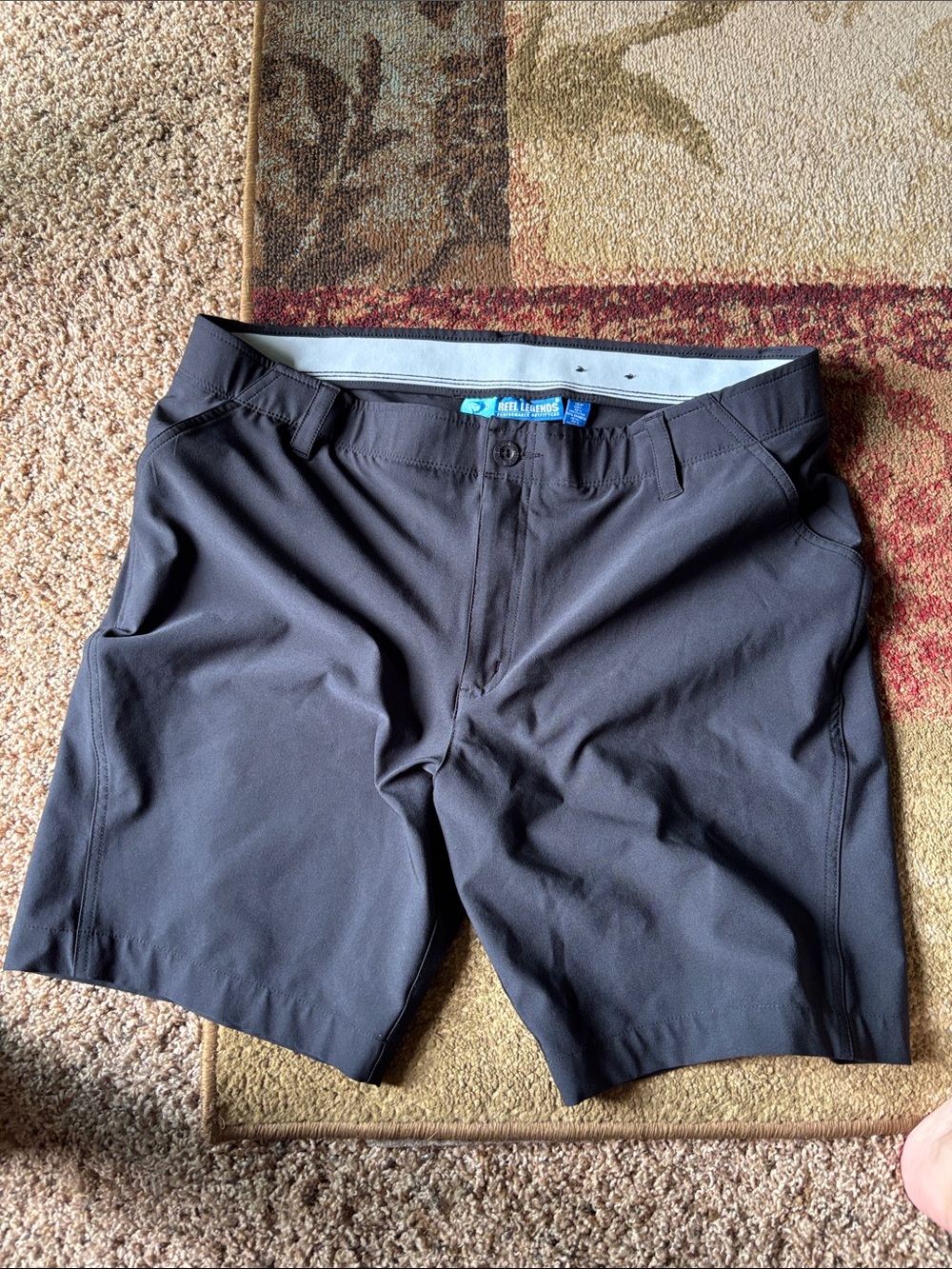 Reel Legends Women's Charcoal Gray Performance Hybrid Shorts